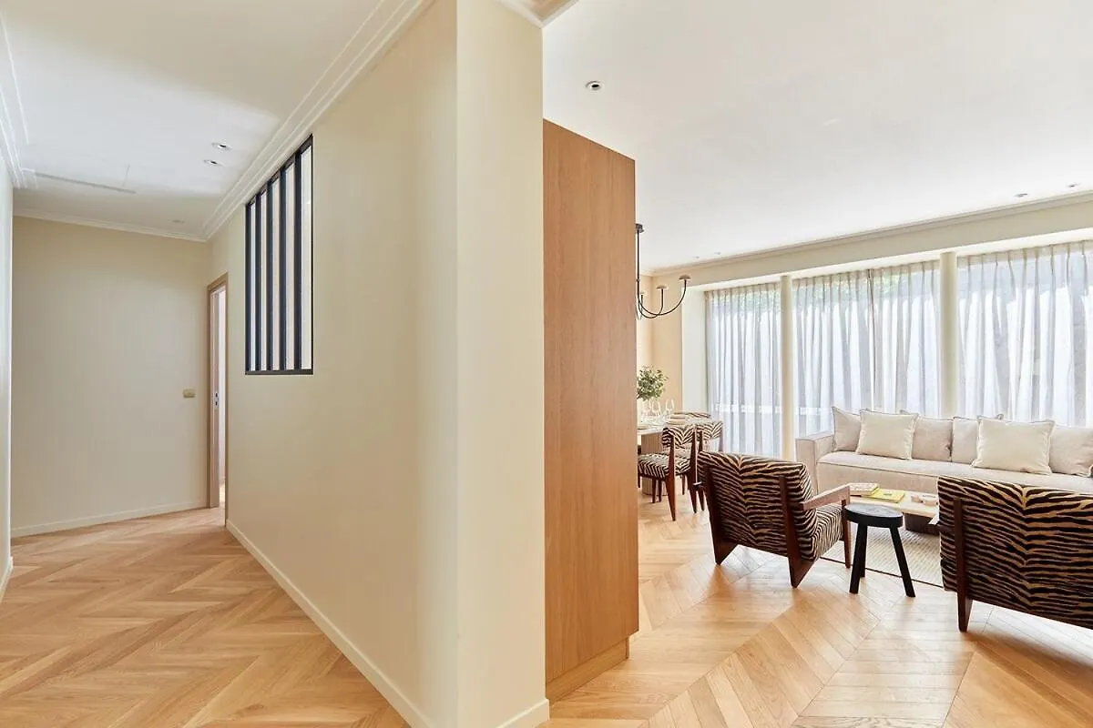 Incredible Ac 3 Bedrooms Center Of By Prestige Appartement