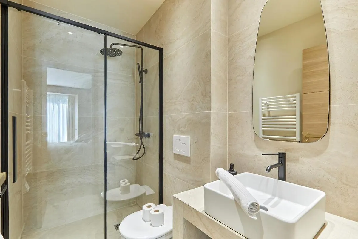 Incredible Ac 3 Bedrooms Center Of By Prestige Apartment