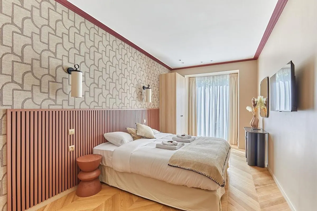 Incredible Ac 3 Bedrooms Center Of By Prestige Appartement Parijs
