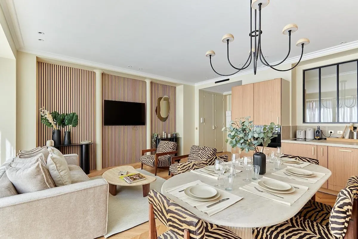 Incredible Ac 3 Bedrooms Center Of By Prestige Apartment